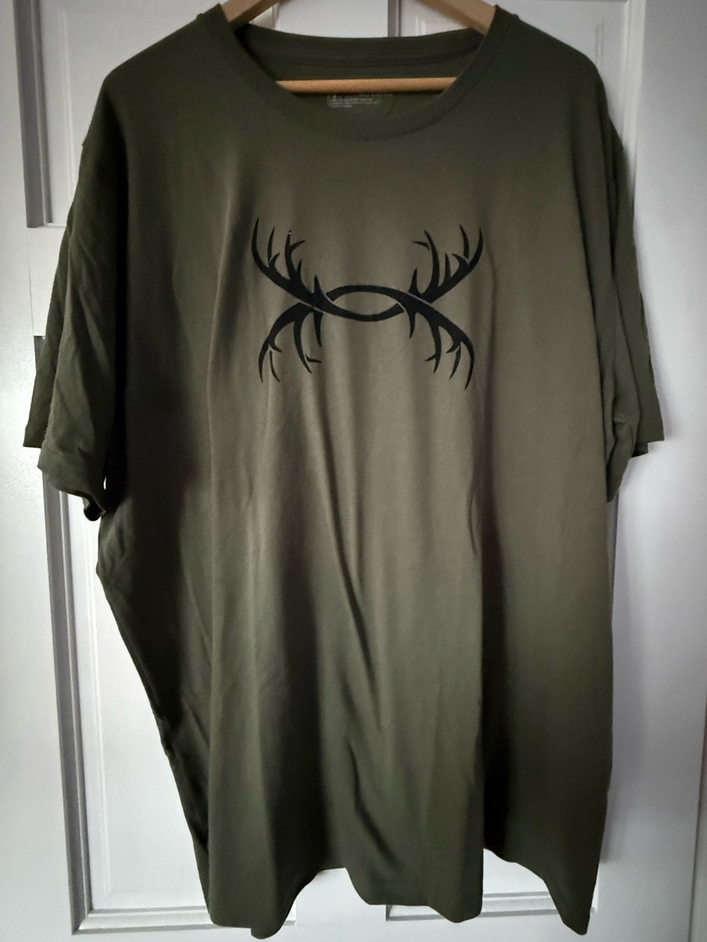Under Armour Olive Green Men’s Graphic Short Sleeve Tee